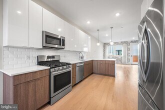 1839- Blair St in Philadelphia, PA - Building Photo - Building Photo