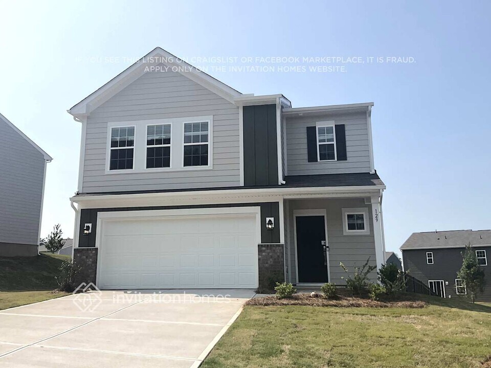129 Dorian Pl in Troutman, NC - Building Photo