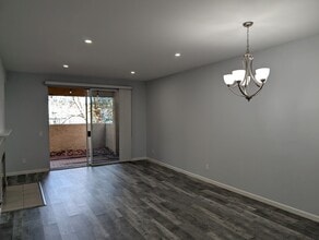 24003 Arroyo Park Dr in Santa Clarita, CA - Building Photo - Building Photo