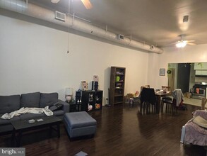 1304 Walnut St in Philadelphia, PA - Building Photo - Building Photo