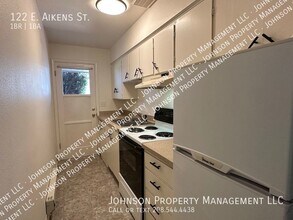 122 E Aikens St in Eagle, ID - Building Photo - Building Photo