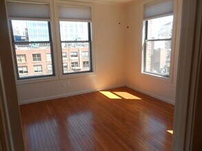 4 Haviland St, Unit 44B in Boston, MA - Foto de edificio - Building Photo