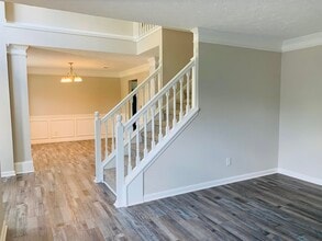 325 Barrington Grange Dr in Sharpsburg, GA - Building Photo - Building Photo