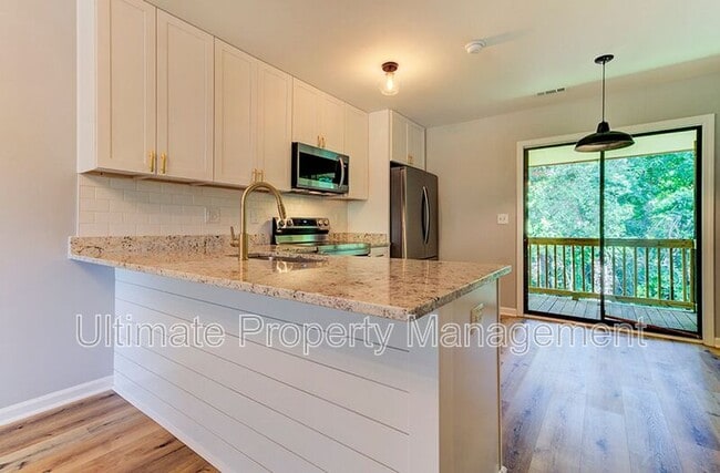 property at 522 S Kerr Ave
