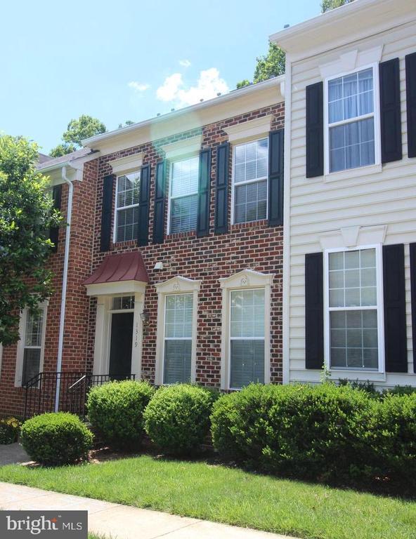 1319 Vintage Pl in Reston, VA - Building Photo - Building Photo
