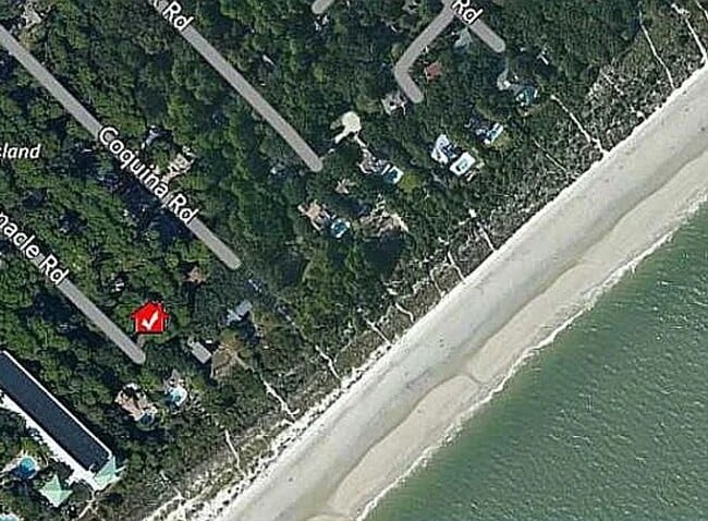 17 Barnacle Rd in Hilton Head Island, SC - Building Photo - Building Photo