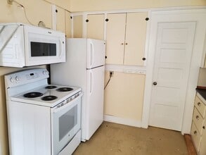 1707 Washington Ave in La Grande, OR - Building Photo - Building Photo