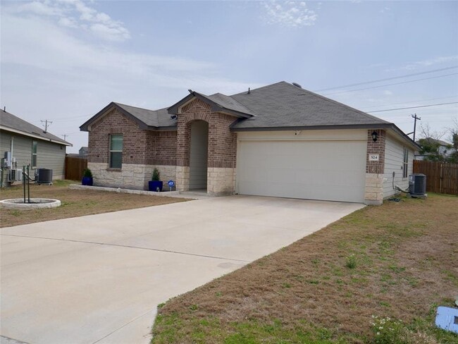 524 Taggart Trail in Jarrell, TX - Building Photo - Building Photo