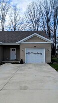 638 Treadway Blvd in Sheffield Lake, OH - Building Photo