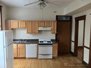 1407 W Belden Ave in Chicago, IL - Building Photo - Building Photo