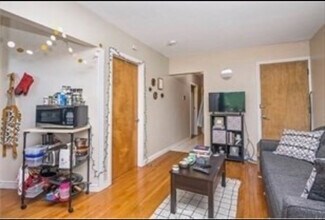 1706 Commonwealth Ave, Unit 32 in Boston, MA - Building Photo - Building Photo