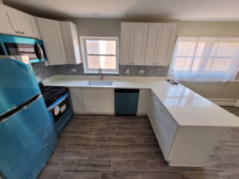 6241 W Montrose Ave in Chicago, IL - Building Photo