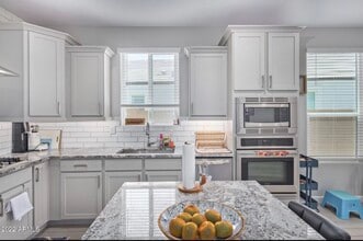 2350 E Lieber Pl in Phoenix, AZ - Building Photo - Building Photo