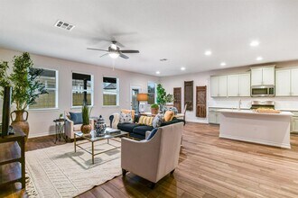 3305 Beryl Woods Ln in Austin, TX - Building Photo - Building Photo