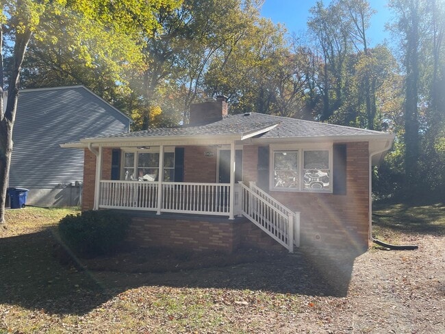 1907 NE 26th St in Winston-Salem, NC - Building Photo - Building Photo