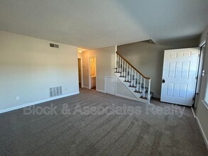 522 S Cherry St in Kernersville, NC - Building Photo - Building Photo