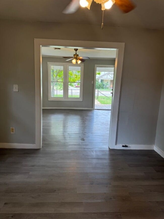 201 N Santa Fe Ave in Bartlesville, OK - Building Photo - Building Photo