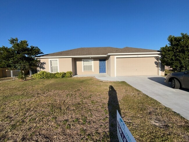 property at 247 Lake Eloise Pointe Blvd