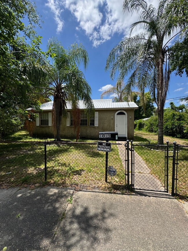 property at 1015 Ontario St