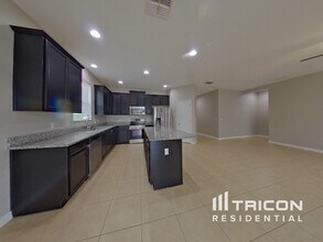 3273 Zander Dr in Eustis, FL - Building Photo - Building Photo