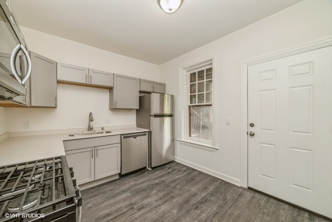 2803 - 2813 Belleview Apartments in Milwaukee, WI - Building Photo - Building Photo