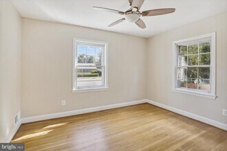 9514 Old Georgetown Rd in Bethesda, MD - Building Photo - Building Photo