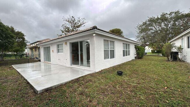 13438 SW 23rd St in Miramar, FL - Building Photo - Building Photo