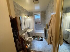3229 N Clark St in Chicago, IL - Building Photo - Building Photo