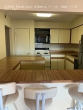 4355 Maryland Ave-Unit -Unit 112 in St. Louis, MO - Building Photo - Building Photo