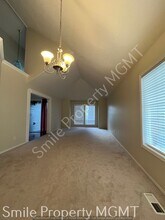 6109 Summer Woods in Lake Oswego, OR - Foto de edificio - Building Photo