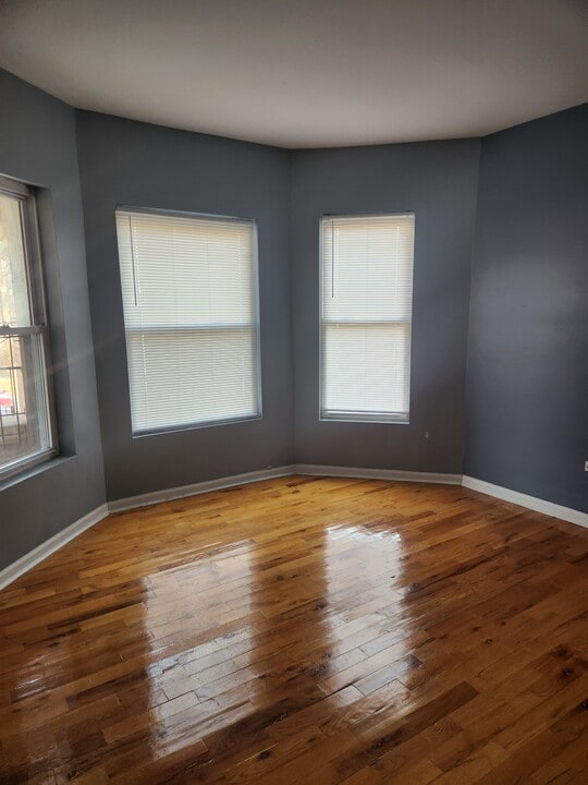 7316 S Emerald Ave, Unit 1 in Chicago, IL - Building Photo