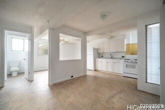 1237 Palolo Ave in Honolulu, HI - Building Photo - Building Photo