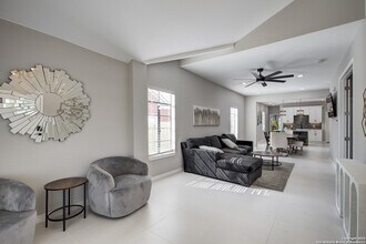 515 Nolan St in San Antonio, TX - Building Photo - Building Photo