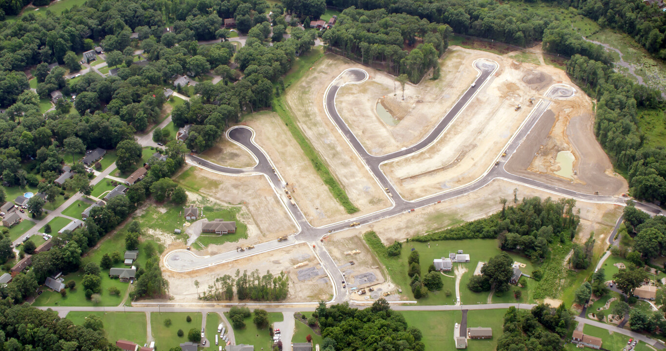 Ryan Homes at Woman Green in Chester, VA - Building Photo