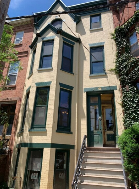 33 S Lake Ave in Albany, NY - Building Photo