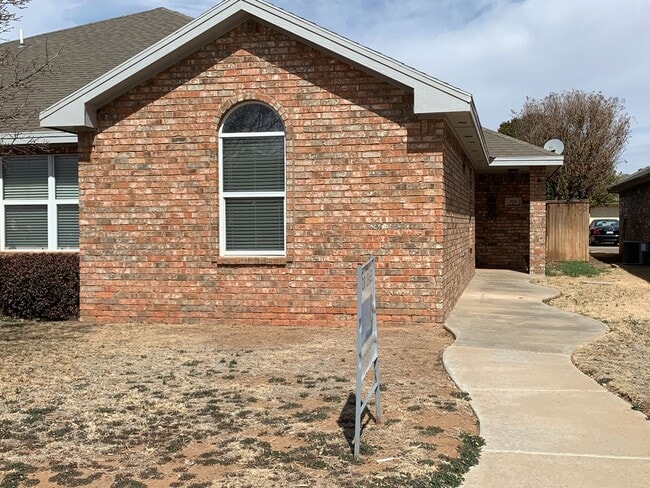 3116 111th St in Lubbock, TX - Building Photo - Building Photo