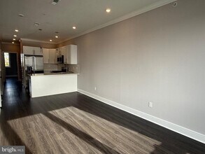 5211 Chancellor St in Philadelphia, PA - Building Photo - Building Photo