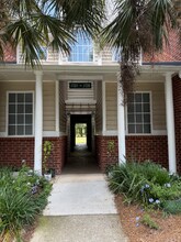 1721 Wyngate Cir in Mount Pleasant, SC - Building Photo - Building Photo