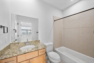 2315 McIlhenny St in Houston, TX - Building Photo - Building Photo