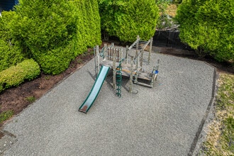 Sunrise Estates in Kent, WA - Building Photo - Building Photo