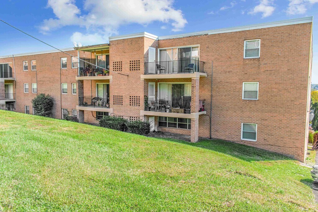 The Reserve at Wyomissing Apartments in Reading, PA