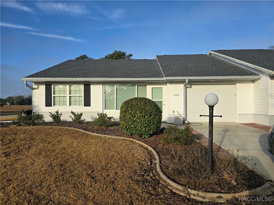 2280 N Hardee Point in Hernando, FL - Foto de edificio