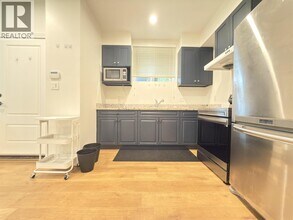 2885 W 35th Ave in Vancouver, BC - Building Photo - Building Photo