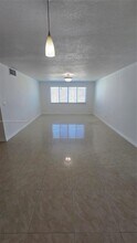 14830 Naranja Lakes Blvd in Homestead, FL - Foto de edificio - Building Photo