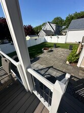 33 Windhurst Ave, Unit #1 in East Providence, RI - Foto de edificio - Building Photo