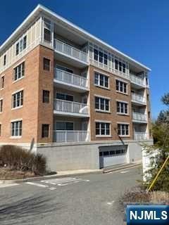 102 Terrace in Rochelle Park, NJ - Building Photo