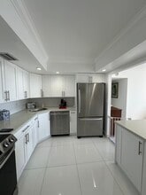 2100 Sans Souci Blvd, Unit 905 in North Miami, FL - Building Photo - Building Photo