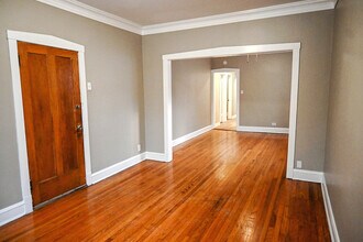 5527 W Potomac Ave in Chicago, IL - Building Photo - Building Photo