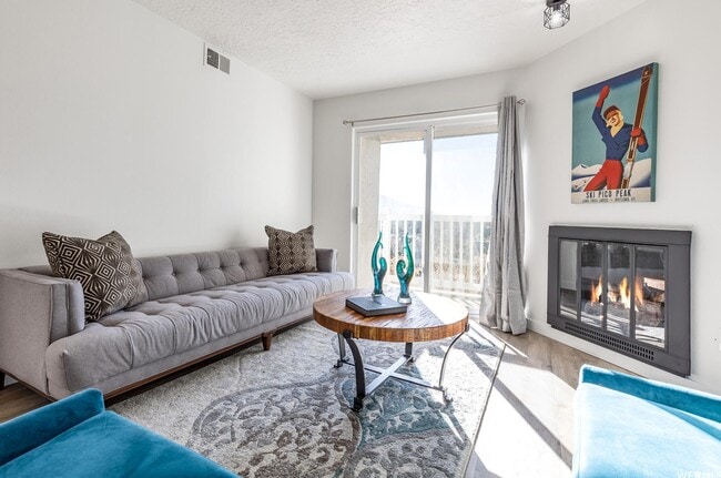 5614 Meadow Ln, Unit #224 in Ogden, UT - Building Photo - Building Photo