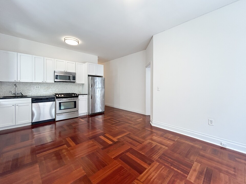 605 W 137th St in New York, NY - Building Photo